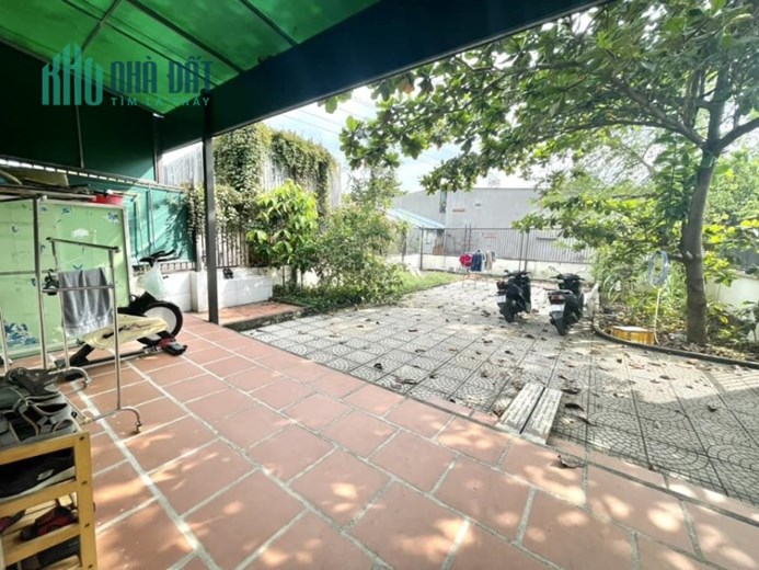 nhà biệt thự bán,254m2,24x10m2,hậu lân,hóc môn,gia:4,xty