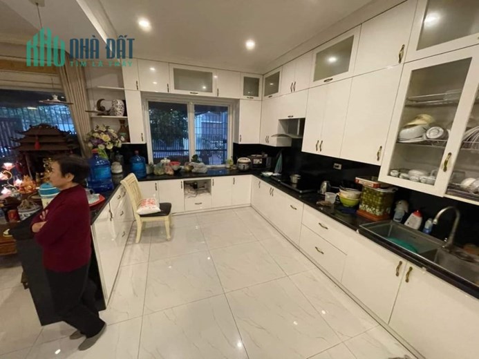 SIÊU BIỆT THỰ KĐT SÀI ĐỒNG- NHÀ CỰC ĐẸP -  KĐT  VINHOME RIVESITE. 213m x 4 tầng. Giá 25 tỷ