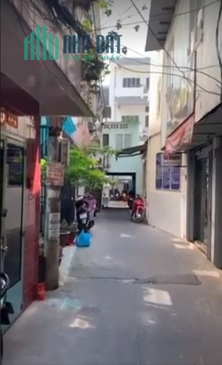 Chỉ 3tỷ...Bán nhà Xóm Chiếu Q4 - 3 tầng 42m2 - Hoàn Công - Hẻm 4m