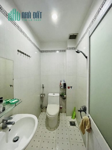 BÁN GẤP NHÀ QUẬN 10 - SƯ VẠN HẠNH - GIÁ CHỈ 6 TYR2 - DÒNG TIỀN 20TR