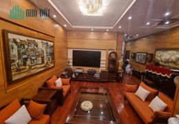 BÁN NHÀ VỊ TRÍ SIÊU ĐẮC ĐỊA, PHÂN LÔ, MT TO, VỈA HÈ, Ô TÔ TRÁNH, KINH DOANH PHỐ TRUNG YÊN.