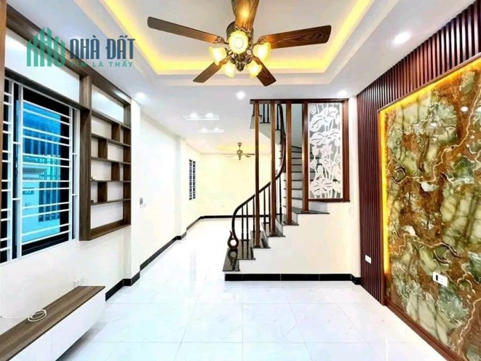 CHINH CHU BÁN CĂN NHÀ  5TẦNG ,TẠI LAI XÁ, KIM CHUNG, HOÀI ĐỨC, OTO, ngõ thông, kinh doanh giá 3.3