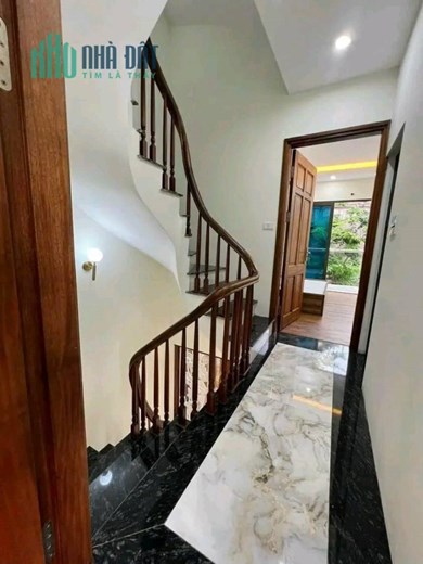 CHINH CHU BÁN CĂN NHÀ  5TẦNG ,TẠI LAI XÁ, KIM CHUNG, HOÀI ĐỨC, OTO, ngõ thông, kinh doanh giá 3.3