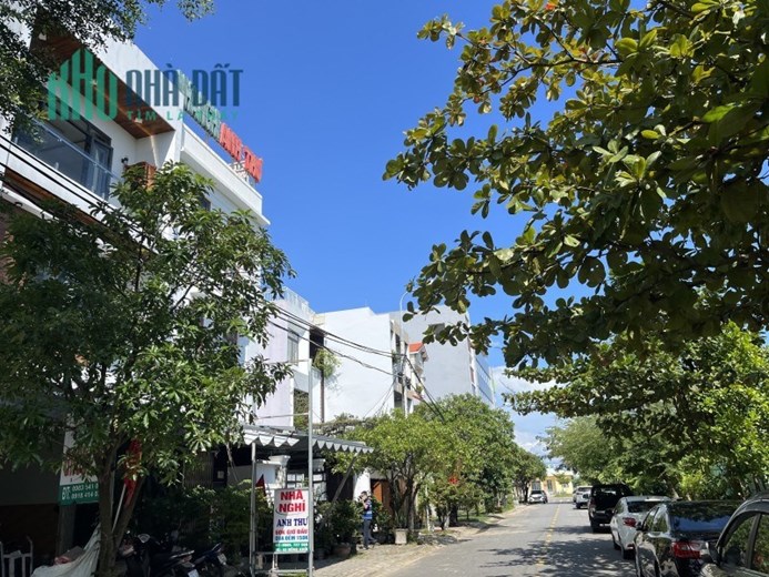 Bán khách sạn Mặt tiền sát Nam Trân, 200m2 (10x20m), 20 phòng, doanh thu ổn định, nhỉnh 10 tỷ