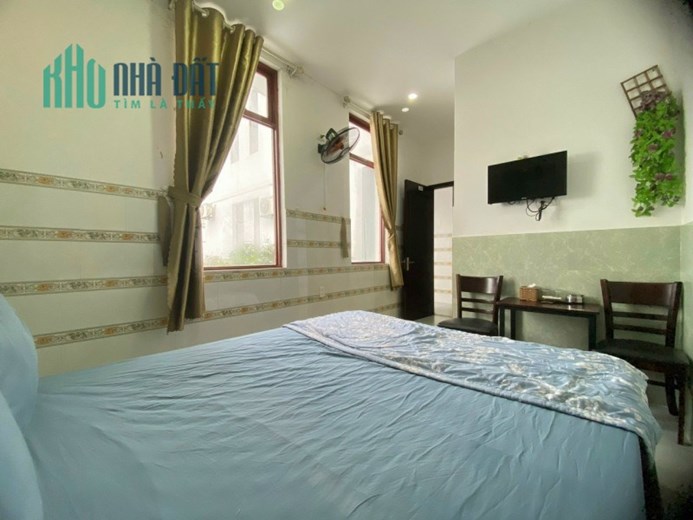 Bán khách sạn Mặt tiền sát Nam Trân, 200m2 (10x20m), 20 phòng, doanh thu ổn định, nhỉnh 10 tỷ