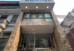 KINH KHỦNG !! Bán nhà mặt phố Hoàng Quốc Việt 66mx7T lô góc MT 8.6m vỉa hè 10m 23 ty