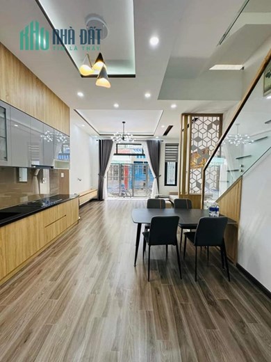Bán nhà Trần Phú, Hà Đông, ngõ thông, ba bước ra phố, oto đỗ gần, 36mx4T, giá 3.8 tỷ