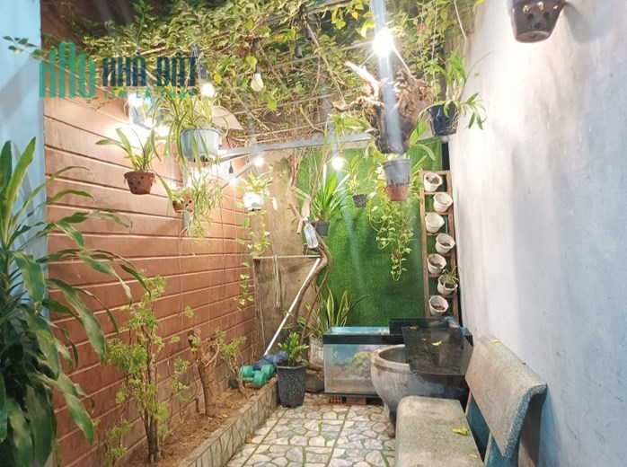 Bán nhà Ngô Quyền, 75m2, mặt tiền 8m, mới đẹp, ở ngay, ô tô đỗ cửa, sát biển, nhỉnh 3 tỷ