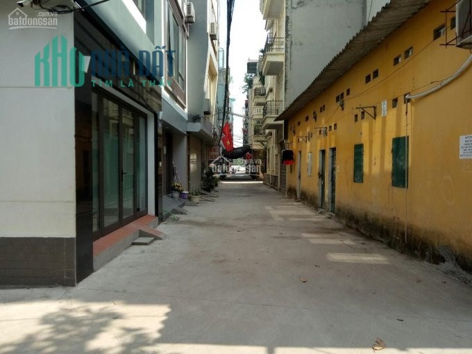 Bán nhà Lô góc Lê Đình Lý, gần phố, ô tô, 70m2, mặt tiền 5.5m, nhỉnh 2 tỷ