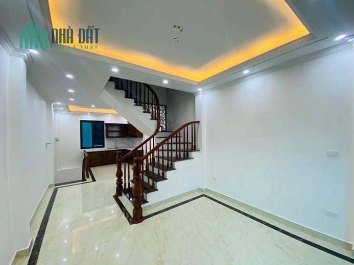 Xây Ở Nhưng Vì Cần Tiền, Bán Nhà Ngô Gia Tự, Long Biên 48m2, 4T chỉ 3,45 tỷ (xây độc lập)