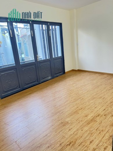 ngay chợ Gò Vấp_Đại Học CN4, 5x12M_3 tầng_hẻm Xe Hơi_Chỉ 5 tỷ x
