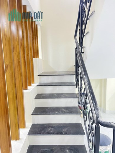 ngay chợ Gò Vấp_Đại Học CN4, 5x12M_3 tầng_hẻm Xe Hơi_Chỉ 5 tỷ x