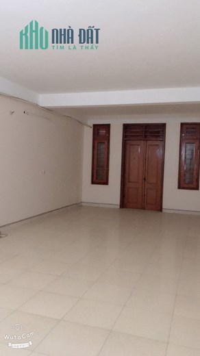 Cho thuê nhà 3 tầng đường Lê Đĩnh Chi, Liên Bảo, Vĩnh Yên