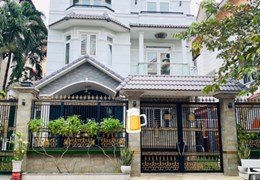 Biệt Thự đẳng cấp HimLam KDC Trung Sơn 
Hầm , 11pn 250m2 chỉ 45 tỷ