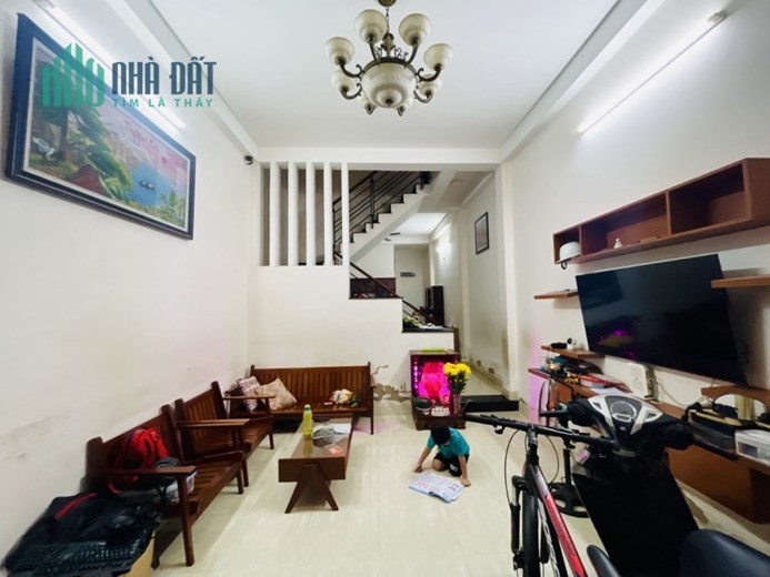 BÁN GẤP Nhà Gần Chợ Bình Thành HXH Đỗ cửa 54m2 , 2 Tầng Nhỉnh 3 tỷ