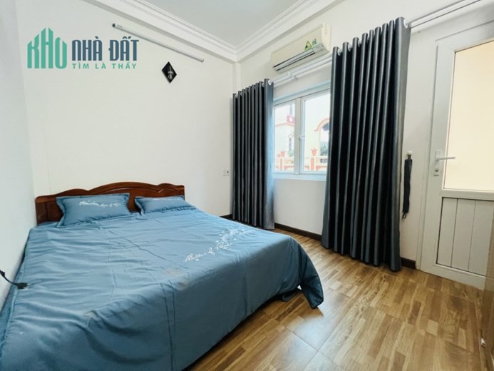 Ô TÔ ĐỖ CỬA, NHÀ ĐẸP Ở LUÔN TÂN MAI 30M2X5T GIÁ 3.5 Ở VÀ KINH DOANH