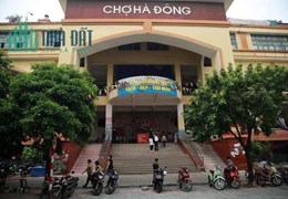 Mặt Chợ Hà Đông, Vỉa Hè đá bóng 10m, kinh doanh sầm uất