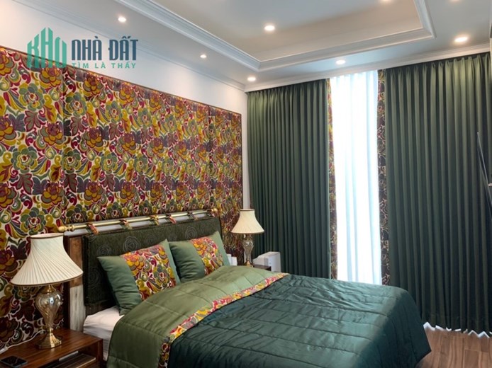 BÁN GẤP CĂN HỘ 3PN EMPIRE CITY GIÁ 18TY ALL IN H.THU 0905724972