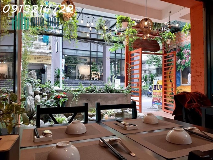 GÓC SANG NHƯỢNG Vì mình kinh doanh nhiều mảng nên không có thời gian để chăm lo vận hành nhà hàng