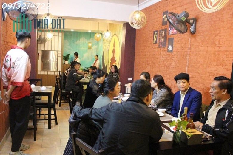 GÓC SANG NHƯỢNG Vì mình kinh doanh nhiều mảng nên không có thời gian để chăm lo vận hành nhà hàng