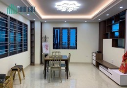 Quảng Bá - Mặt Hồ Tây 329 m x 4 tầng, MT 12 m, giá 119 tỷ.