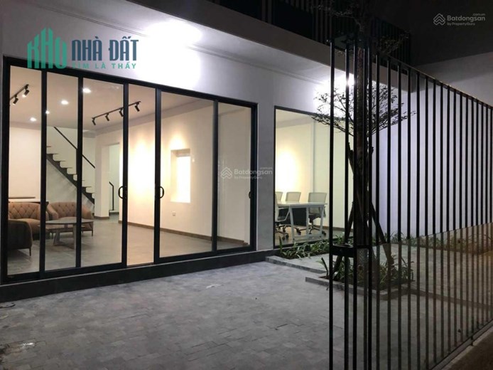 Bán nhà 120m2 x 2 tầng tại phố Lộc Khu Ngoại Giao Đoàn Bắc Từ Liêm, oto đỗ cửa giá bán 20 tỷ