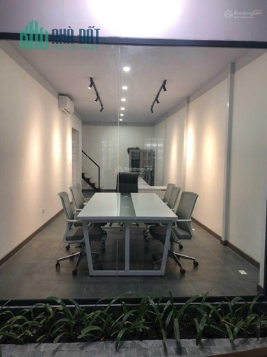 Bán nhà 120m2 x 2 tầng tại phố Lộc Khu Ngoại Giao Đoàn Bắc Từ Liêm, oto đỗ cửa giá bán 20 tỷ