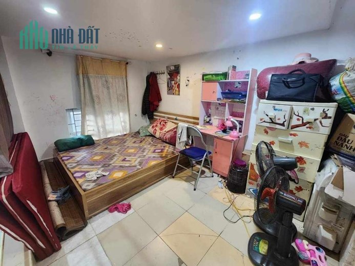 Hiếm - Hot - Bán Nhà Cổ Nhuế 33m 2Tầng MT 4m giá chỉ có 2.7 Tỉ - Tiện ích đầy đủ
