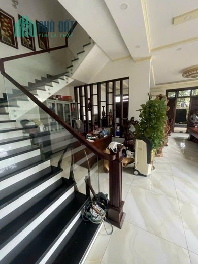 Biệt Thự 3 Lầu. 10m x 21m, khu Sông Đà, P. Hiệp Bình Chánh Thủ Đức