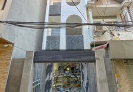 Nhà đẹp độc lập xây mới tại phố Trần Nguyên Hãn_Ô tô đỗ thoải mái