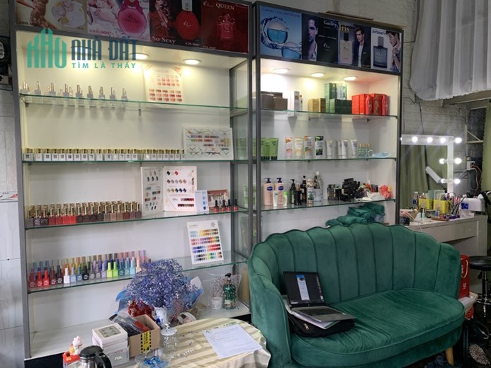Quận Thủ Đức , HOT HOT NHANH CÒN ! Sang Gấp Salon Nail Gía Rẻ Chỉ 49 tr , MB thuê Rẻ chỉ 5 tr /