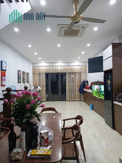 Bán nhà phố Vũ Trọng Phụng, ngõ rộng 3m, nhà đẹp, khu dân trí cao, 69m, nhinh 7 tỷ