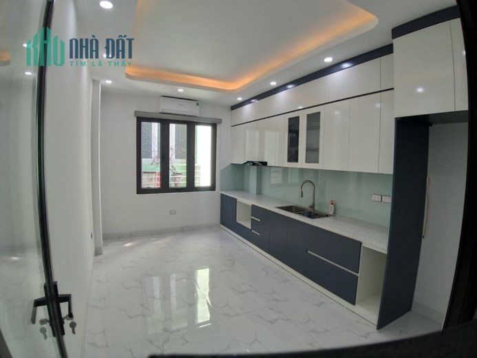 CỰC HIẾM TẠI XUÂN THỦY – KHU PHÂN LÔ – NGÕ THÔNG OTO VÀO NHÀ – 2 MẶT TIỀN KINH DOANH – THANG MÁY –