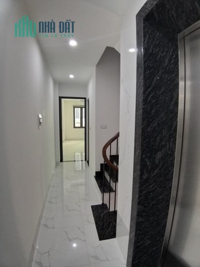 CỰC HIẾM TẠI XUÂN THỦY – KHU PHÂN LÔ – NGÕ THÔNG OTO VÀO NHÀ – 2 MẶT TIỀN KINH DOANH – THANG MÁY –