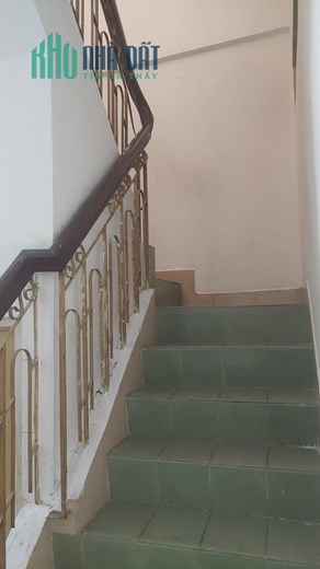 chính chủ Cần sang gấp lại mặt bằng Lê Văn Việt sầm uất Q9