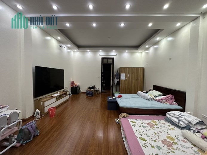 Bán nhà phố Quan Nhân, gần ô tô tránh, nhà đẹp, dân xây, 50m, 3Pn, 5.6 tỷ