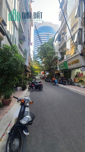 Chính Chủ Nhờ Cho Thuê Nhà Đẹp Kinh doanh phố Huỳnh Thúc Kháng, Đống Đa