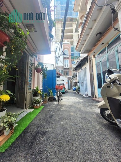 BÁN NHÀ ĐƯỜNG NGUYÊN HỒNG,DTSD 40M2,1L,2PN,HẺM RỘNG, CHỈ CÓ 2.x TỶ