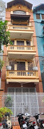 Cho thuê nhà chính chủ Mới căn góc 86m2x4T- KD, VP, Thái Thịnh-18tr