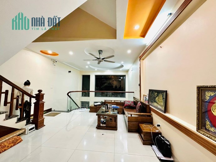 Bán GẤP nhà MẶT PHỐ Quang Trung, Hà Đông, 52m2 KINH DOANH Giá RẺ!