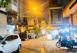 Bán nhà HXH kinh doanh Đinh Tiên Hoàng - giáp Quận 1, DT: 4x14m, 2 T - 2 PN, 6.5 tỷ