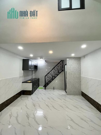 HẺM XE HƠI 5M - NHÀ 3 TẦNG BTCT ĐẸP LONG LANH - 29M2 VUÔNG VỨC - HUỲNH THIỆN LỘC GIÁ 3.1 TỶ