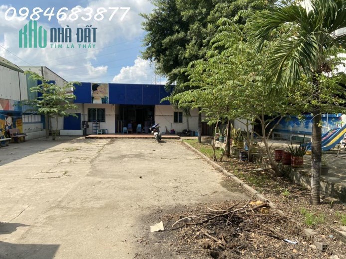 Siêu phẩm giá quá tốt, Bán 200m đất mặt tiền nhựa kề Vườn Lài, cầu Sắt, An Phú Đông, Quận 12