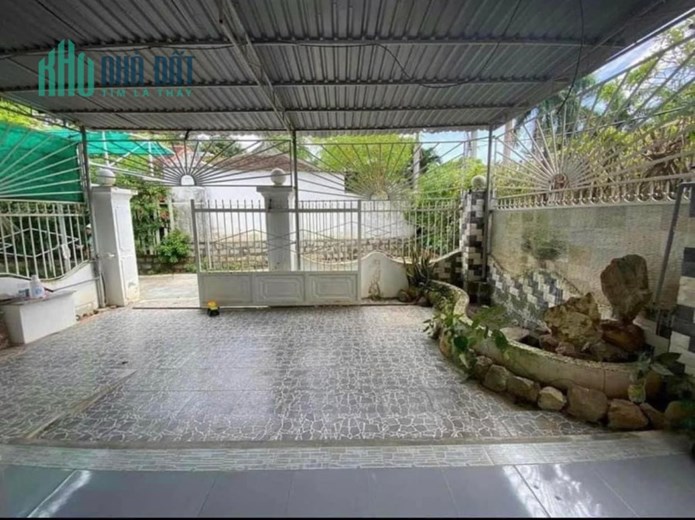 Bán nhà gần kho trứng VĨnh Thạnh,đường bê tông 5m,cách đường Phú TRung chỉ 100m