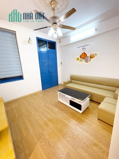 Hiếm - Rẻ - Đẹp - Bán Tập thể Sư Phạm Trần Quốc Hoàn 70m 2 ngủ 1 wc chỉ 2.15 Tỉ