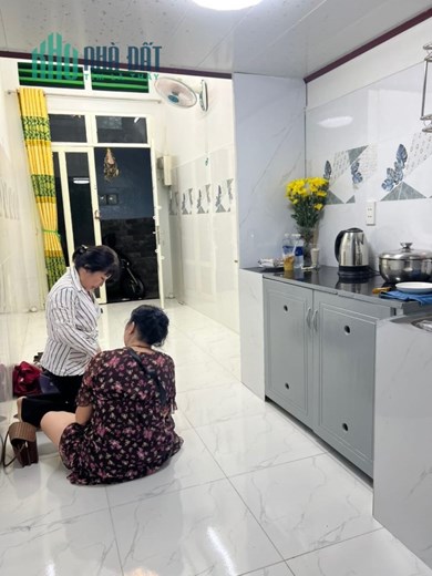 Bán nhà Trần Quang Khải ,q1