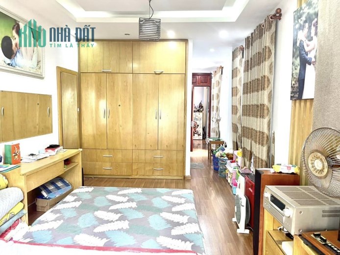 CHÍNH CHỦ BÁN CĂN NHÀ 80M2 *7M MT TẠI KIM MÃ, NGÕ OTO TRÁNH VỪA Ở VỪA KD, GIÁ 13.2 TỶ