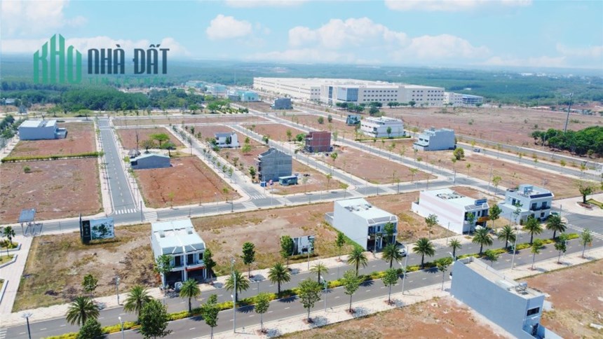 Bán nhanh lô đất nằm trong khu đô thị phức hợp - cảnh quan Cát Tường Phú Hưng