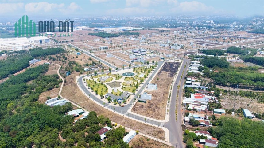 Bán nhanh lô đất nằm trong khu đô thị phức hợp - cảnh quan Cát Tường Phú Hưng