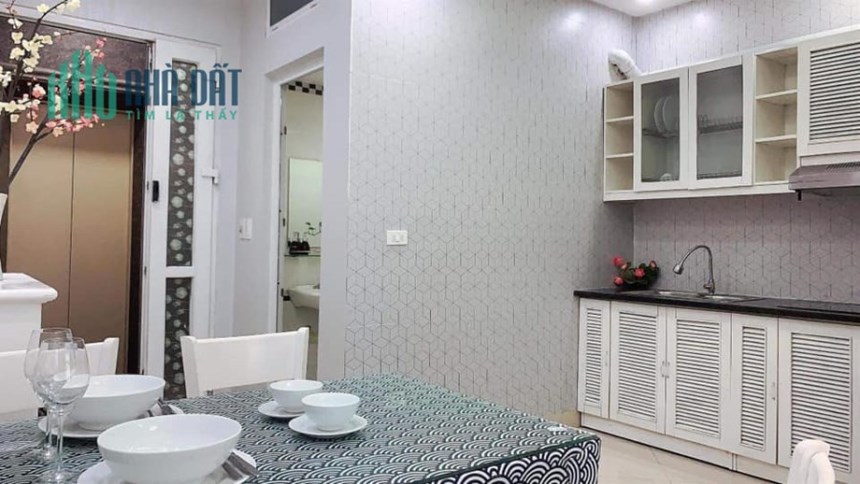 Cần nhượng lại căn hộ mini mặt phố Hàng Cháo - Đống Đa